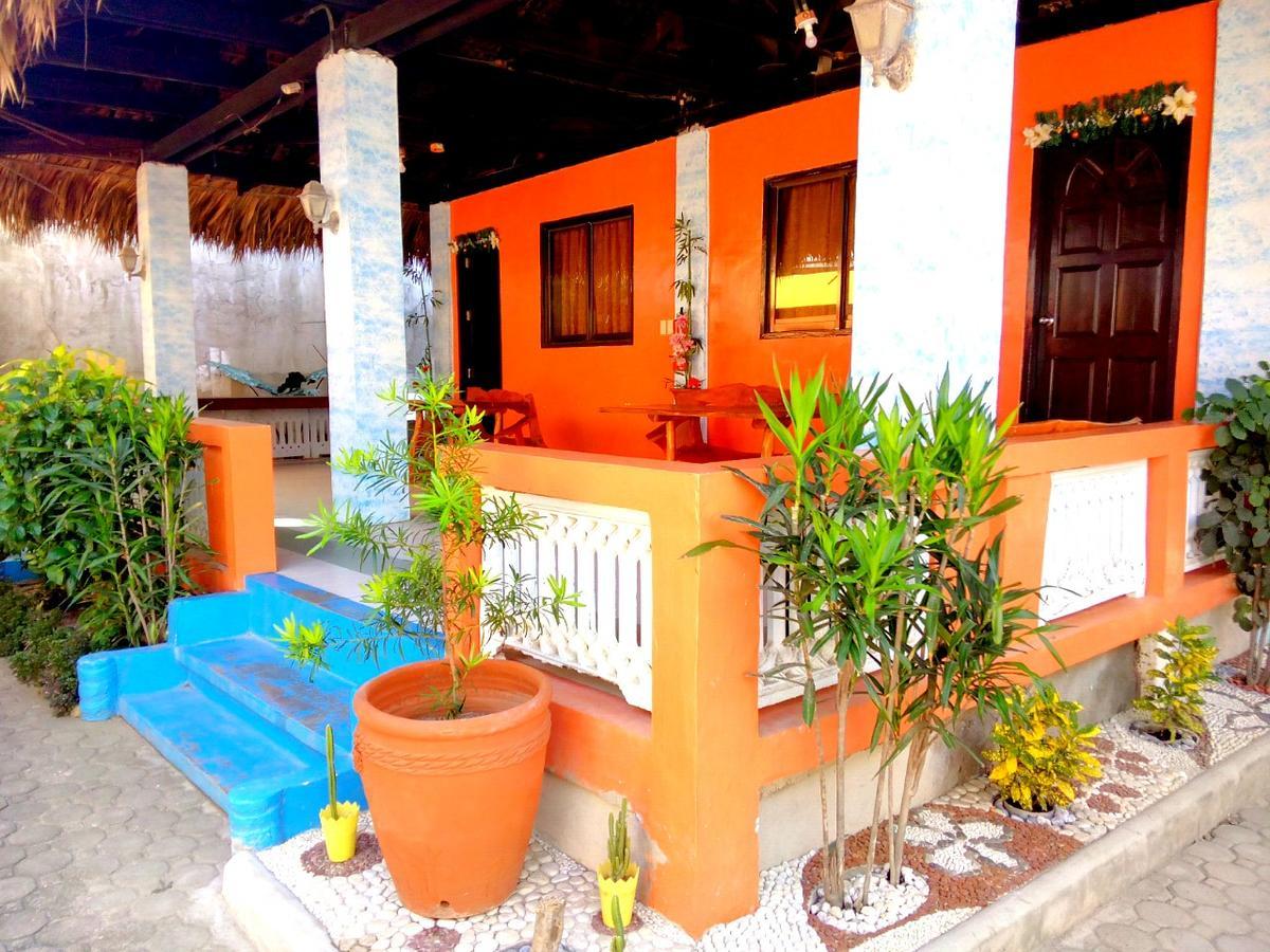 Jun And Carol Beach Cottages Pagudpud Esterno foto
