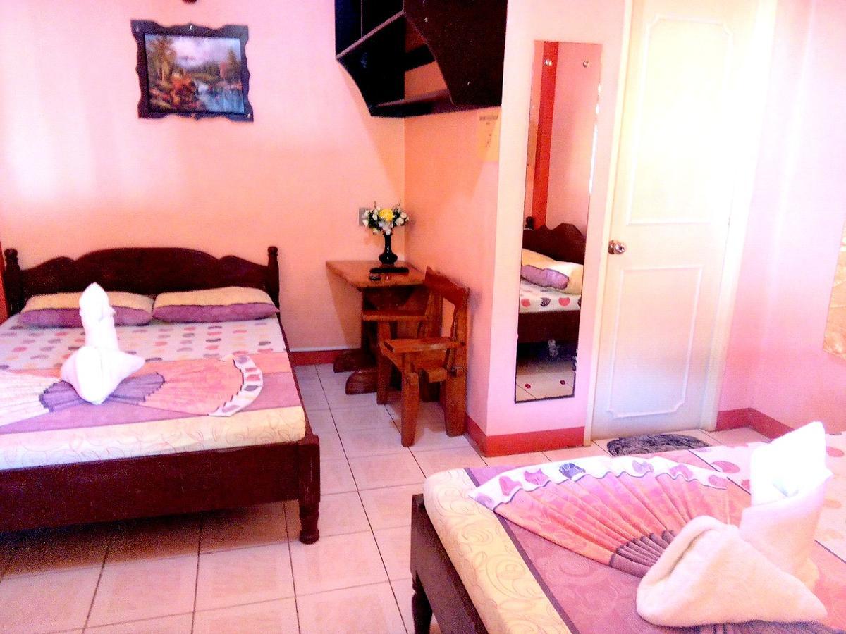 Jun And Carol Beach Cottages Pagudpud Esterno foto