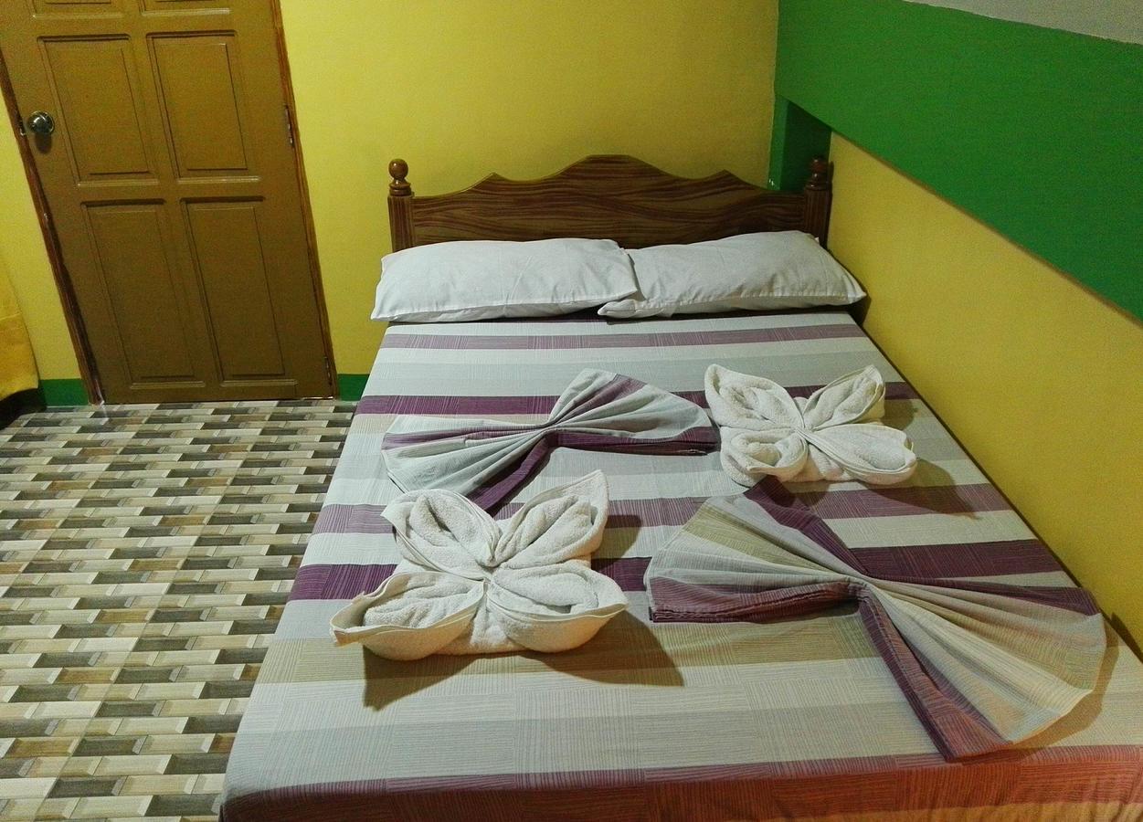Jun And Carol Beach Cottages Pagudpud Esterno foto